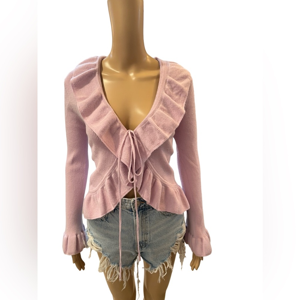 Beautiful and soft knit blouse